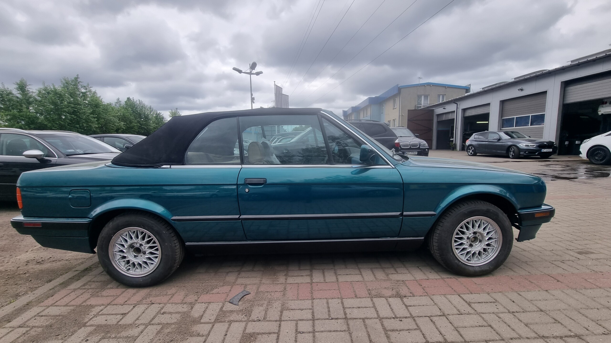 BMW E30 318i KABRIOLET